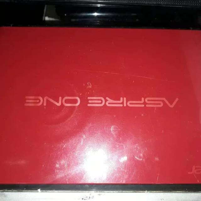 Notebook Acer Aspire One D257 slim warna favorit merah