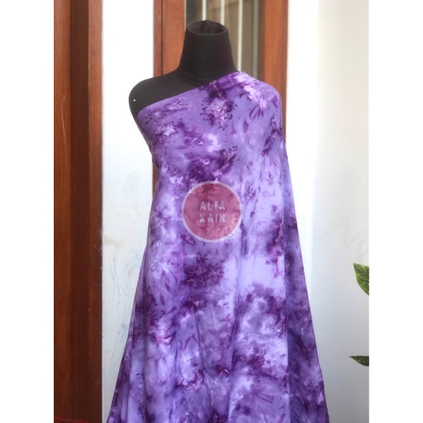ARISTEA / Kain Rayon Motif Tie dye warna Ungu Lilac Lavender ( Harga per 0,5 m )