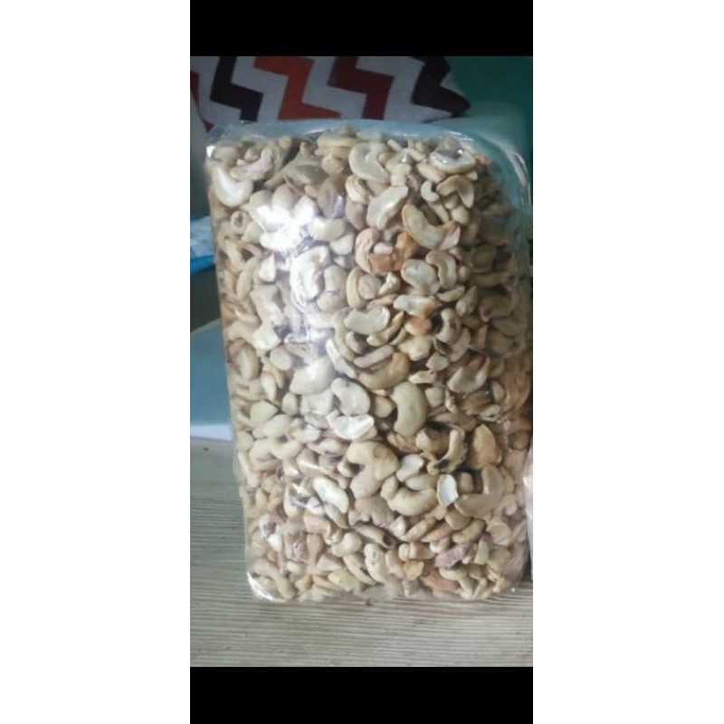 

Kacang Mete pecahan super/kg