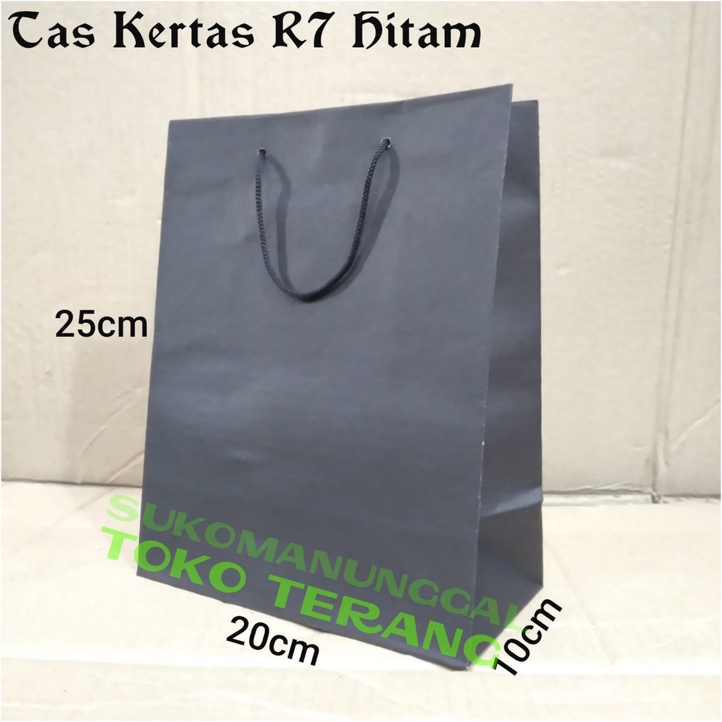 

Isi 12pc Paperbag 20x25 polos lusinan / tas kertas polos hitam 20x25/ tas kertas batik / paperbag SMJ