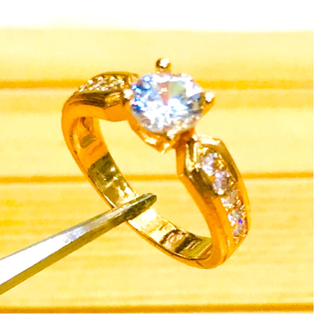 Berlian replika / cincin wanita / cincin lapis emas / cincin permata berlian replika / perhiasan