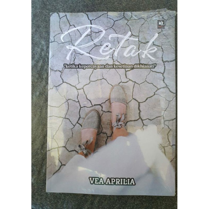 Retak by Vea Aprilia