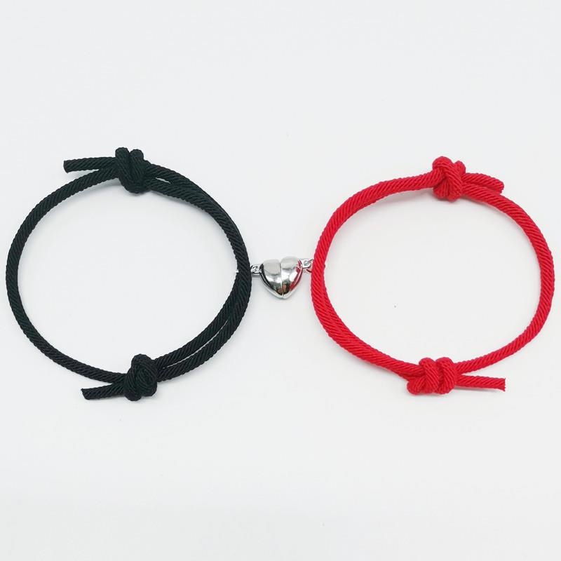 【Ready stock&COD】1pasang / 2 pcs Gelang couple bestie magnet Gelang Couple gelang couple magnet love Tali Karet Desain Astronot Untuk Unisex best friend fashion murah modis-black-red-magnet-6