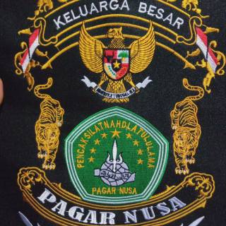 Bet Punggung Pagar  Nusa 