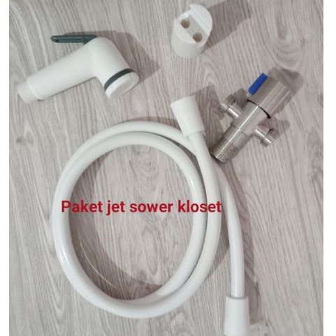 Jet sower kloset Duduk jet sower closet Duduk sower kloset duduk sower cebok