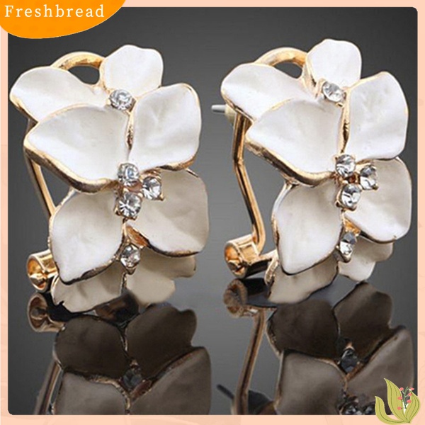 Fresh| Anting Tusuk Motif Bunga Gardenia Hias Berlian Imitasi Lucu Untuk Wanitahadiah