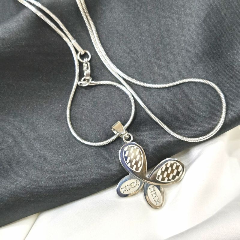 Kalung Titanium Wanita Butterfly Anti Karat