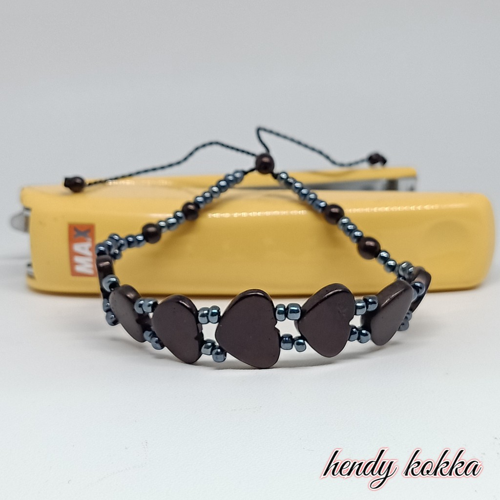 gelang kokka kaukah love manik hitam