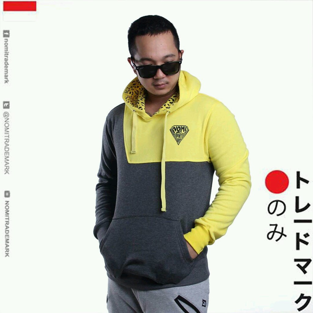 Sweater Nomi Trademark