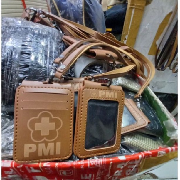 

kalung id card PMI kalung id card palang merah Indonesia nametag holder PMI kalung pengenal PMI gantungan id card PMI kalung nama PMI