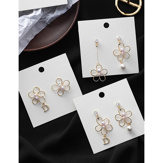 LRC Anting Tusuk Fashion Pearl Zircon Asymmetric D-shaped Pearl Openwork Flower Earrings F48271