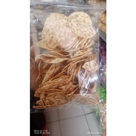 

keripik tempe bulat gurih renyah