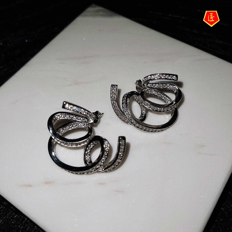 [Ready Stock]Micro-Inlaid Full Diamond Winding Ear Studs Personality