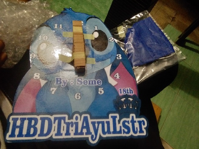 Jam Dinding Nama Karakter Kartun Stitch Hadiah Gift Kado Custom Ulang Tahun Ultah Wisuda Unik