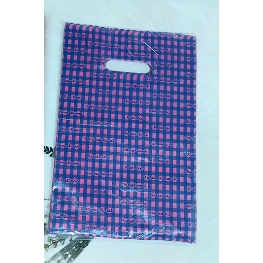 

PLASTIK HD PLONG MOTIF Ukuran 20 x 30 cm / PLASTIK PACKING MOTIF 20 X 30 CM / PLASTIK OLSHOP TERIMAKASIH