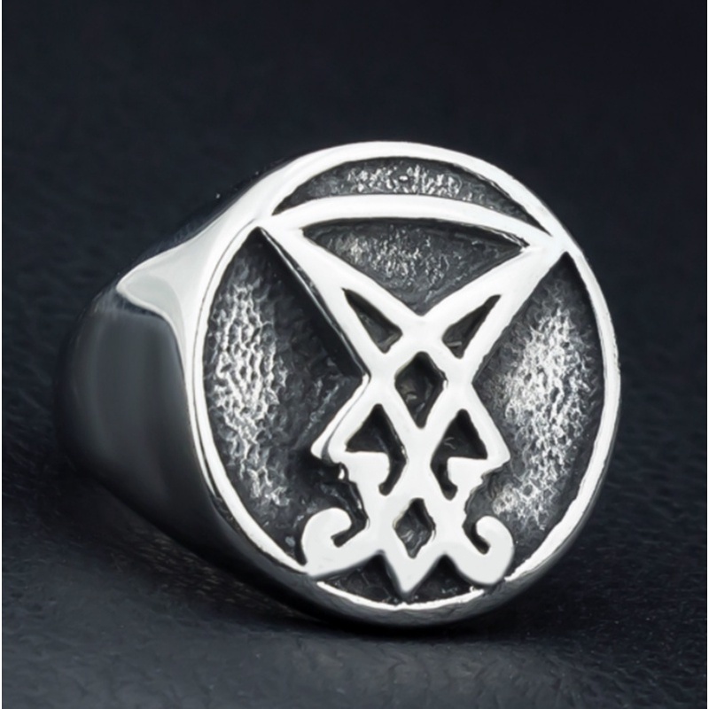 Metrosexual man jewelry male Satan ring retro tide Metrosexual personality jewelry popular ring