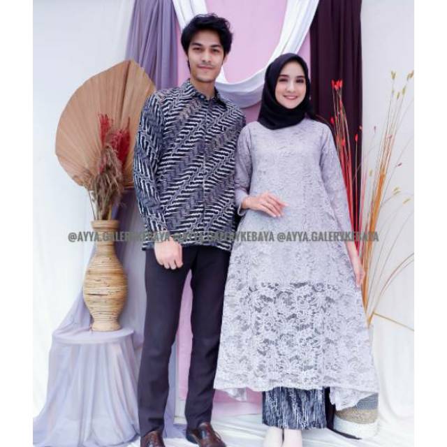 TERLARIS COUPLE TUNIK BROKAT UMBRELLA