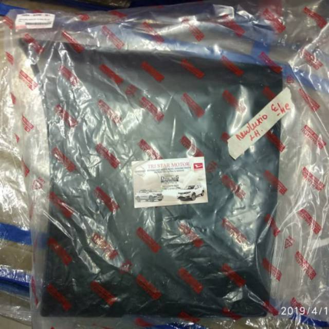 Bodykit Luxio New Belakang Moulding Bumper Belakang