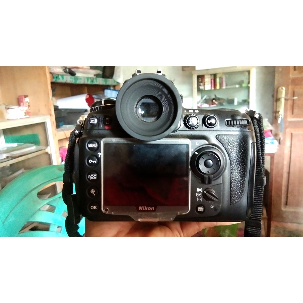 Nikon D700 Fullframe + Lensa 50mm 1.8 AFS + Tas