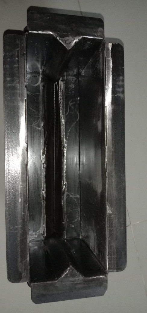 Cetakan Batako Model Engsel Ukuran 30x15x10cm