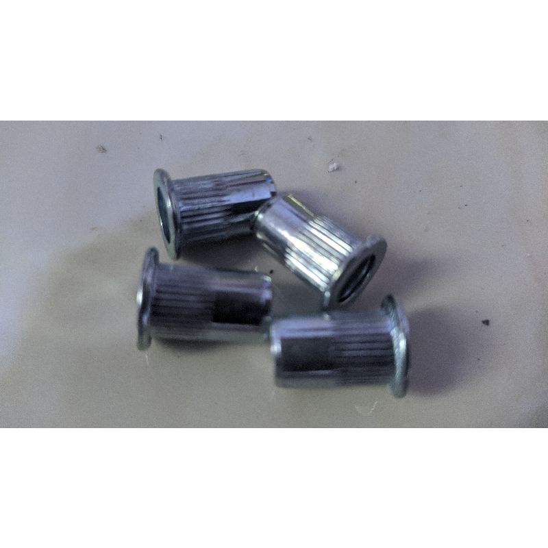 RIVET NUT M6