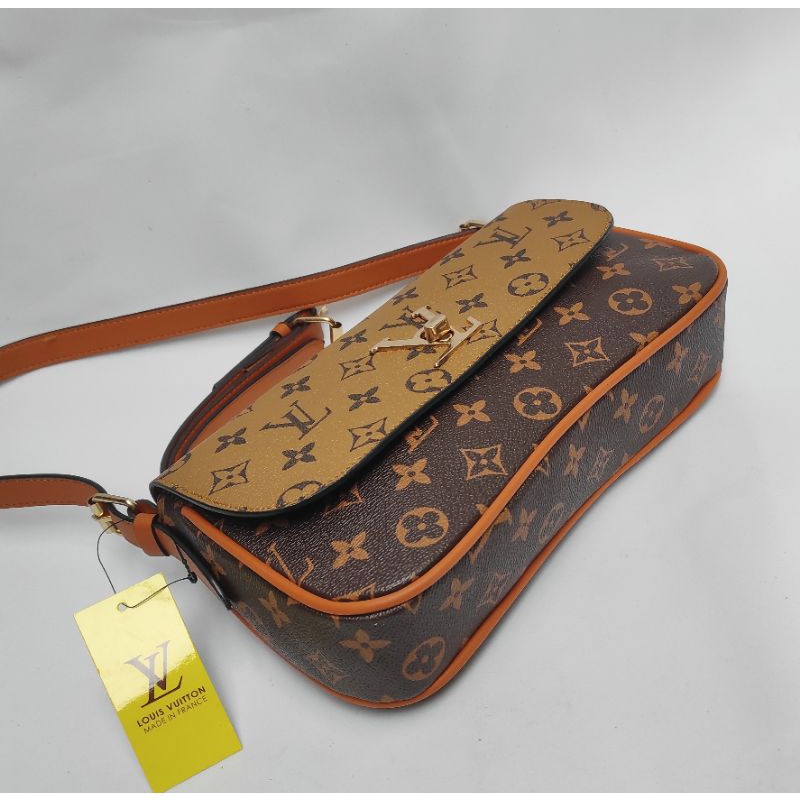 BARU!!! TAS WANITA LV MESSANGER KARAKTER 2 TALI MONO MOCCA UK 25x14