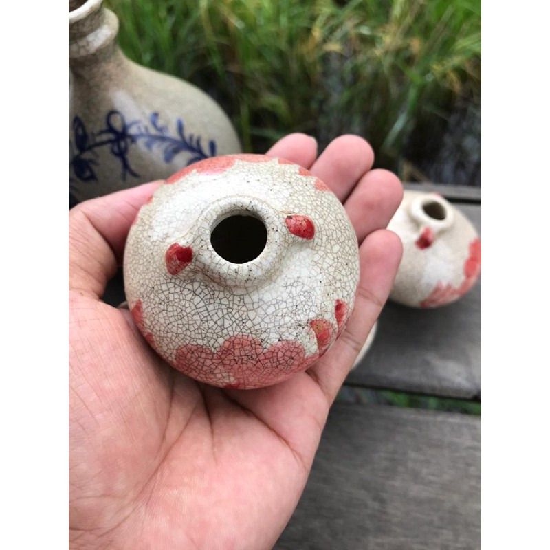 Cupu Kramik Kuno Motif Bunga Merah Retak 1000