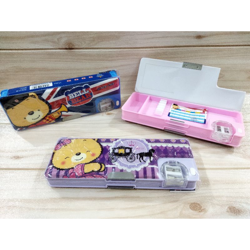 

TEPAK PENSIL KARAKTER BONEKA BELL BEAR