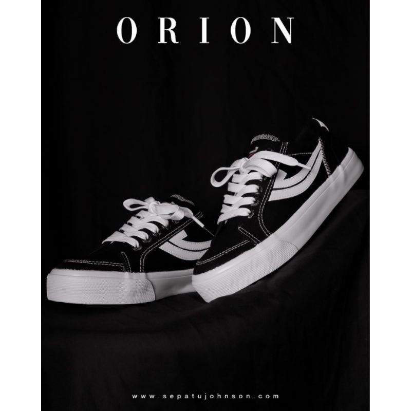 Sepatu Johnson Orion Black White Low Cut Original