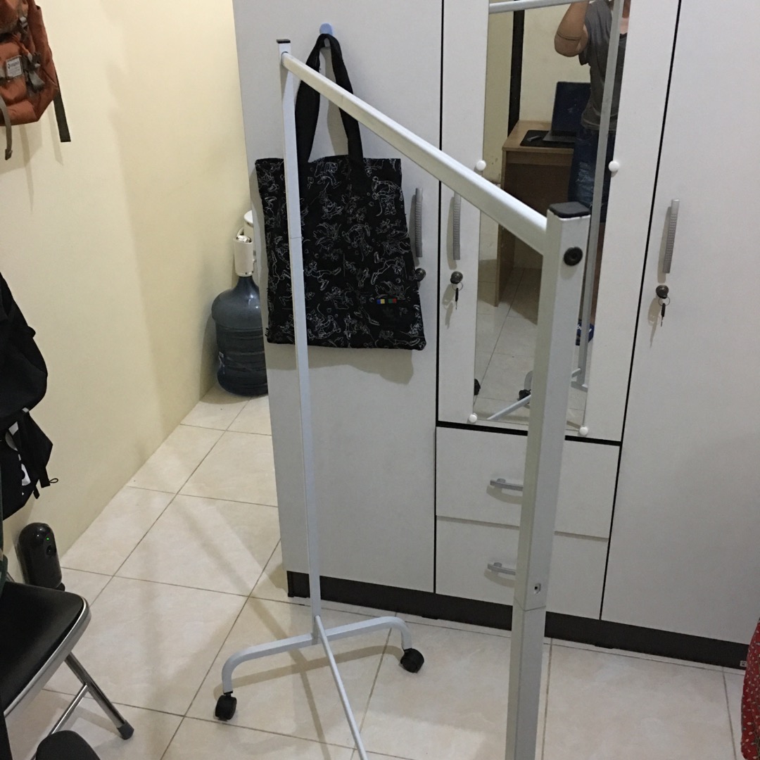 Gawang Osaka T.140cm Putih Beroda Gantungan Jemuran Gawangan Model Ikea