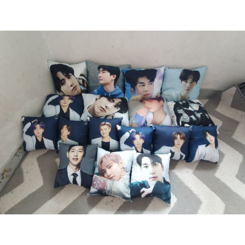 Bantal BTS ukuran 38x38 cm 7fates LDF