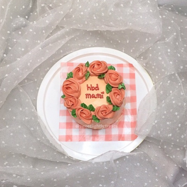 

lunch box cake | korean lunch box cake | custom cake | flower cake | aesthetic cake