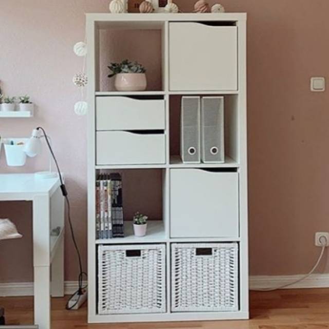 Kallax ikea / lemari partisi / rak serbaguna