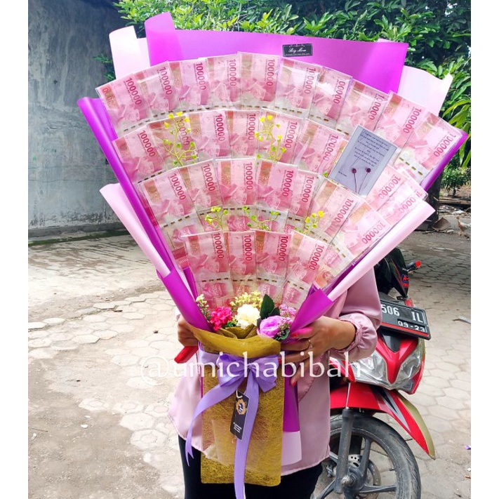 

Bucket uang kosongan