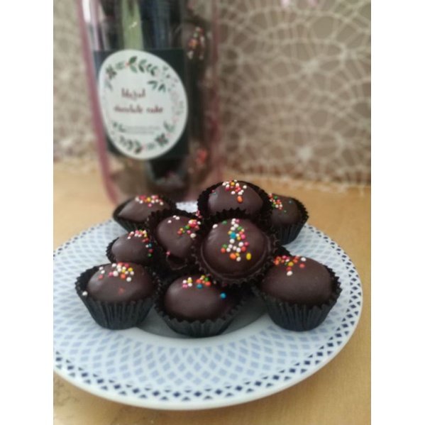 

KUEH LEBARAN RAINBOW COKLAT