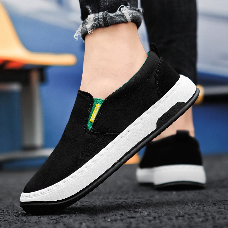 HIGHLAND Sepatu Pria Slip On Casual Sepatu Cowok Slop Kerja Kuliah Trendy Fashion MC118