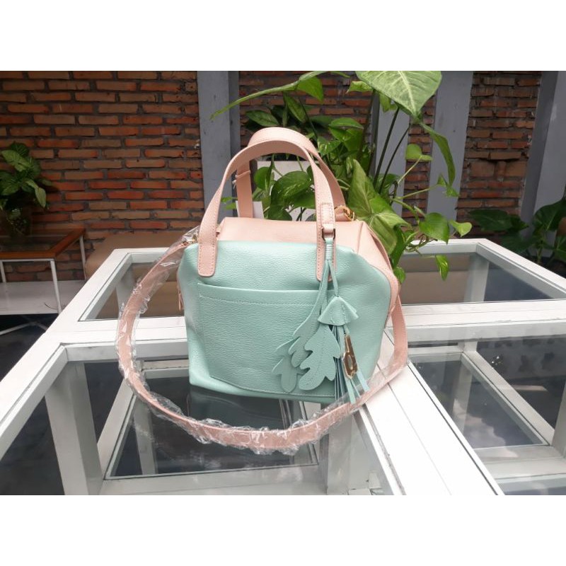 DOWA PETRA FULL LEATHER DOWA JOGJA DOWA RAJUT DOWA JOGJA TASRAJUTJOGJA DOWAORI DOWAASLIJOGJA