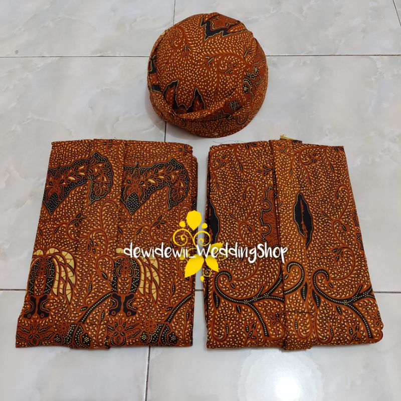 Set Jarik Cewek Cowok + Blangkon, Motif Wahyu Tumurun