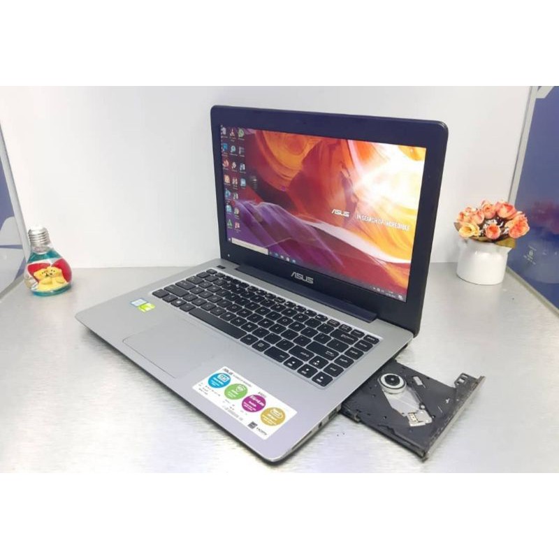 Laptop Asus I5 GEN7 RAM 4 GB HDD 1 TB