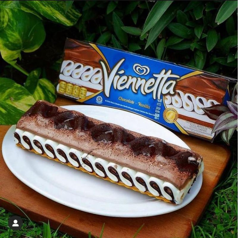 Viennetta Ice cream walls - Grab only / es krim vanilla coklat limited edition camilan makanan viral