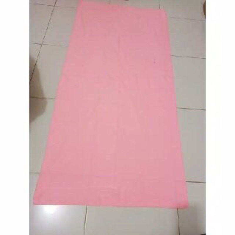 HANDUK MANDI MURAH SUPER LEMBUT 100 x 50cm sesuai photo