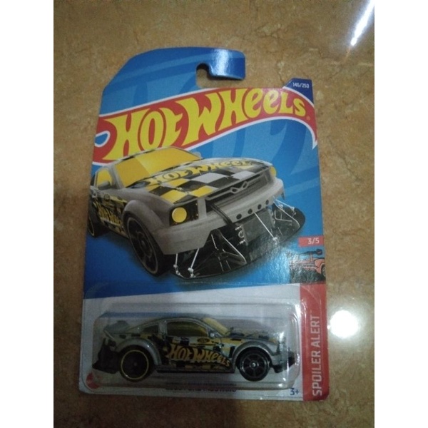 hot wheels 2005 ford Mustang