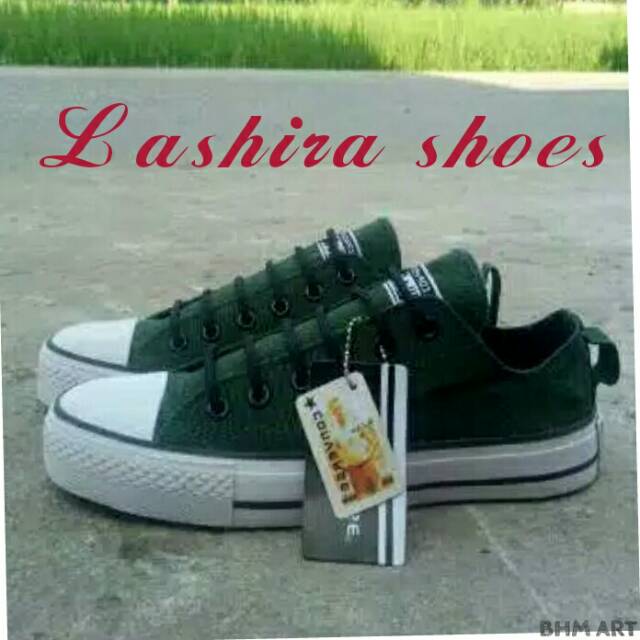 Sepatu sneakers / hijau army