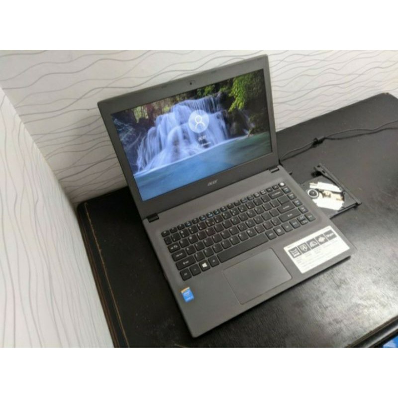 Laptop Acer E5-473 core i3 Haswell