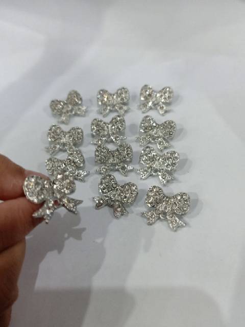 Bross dagu kecil ada ring peniti bross bahan kepala bross juntai