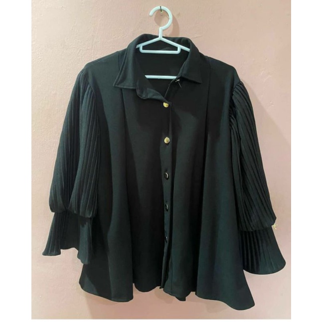 shaquile pleated top/blouse