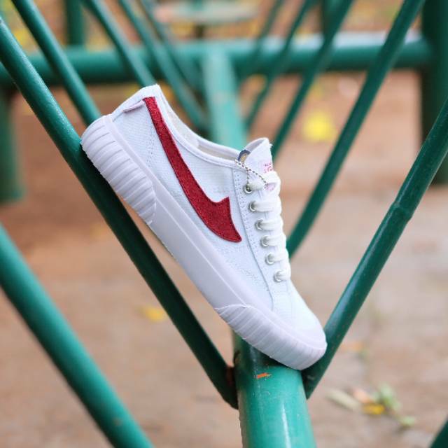 Sepatu Campuss Vintage Gazelle Red Whitening