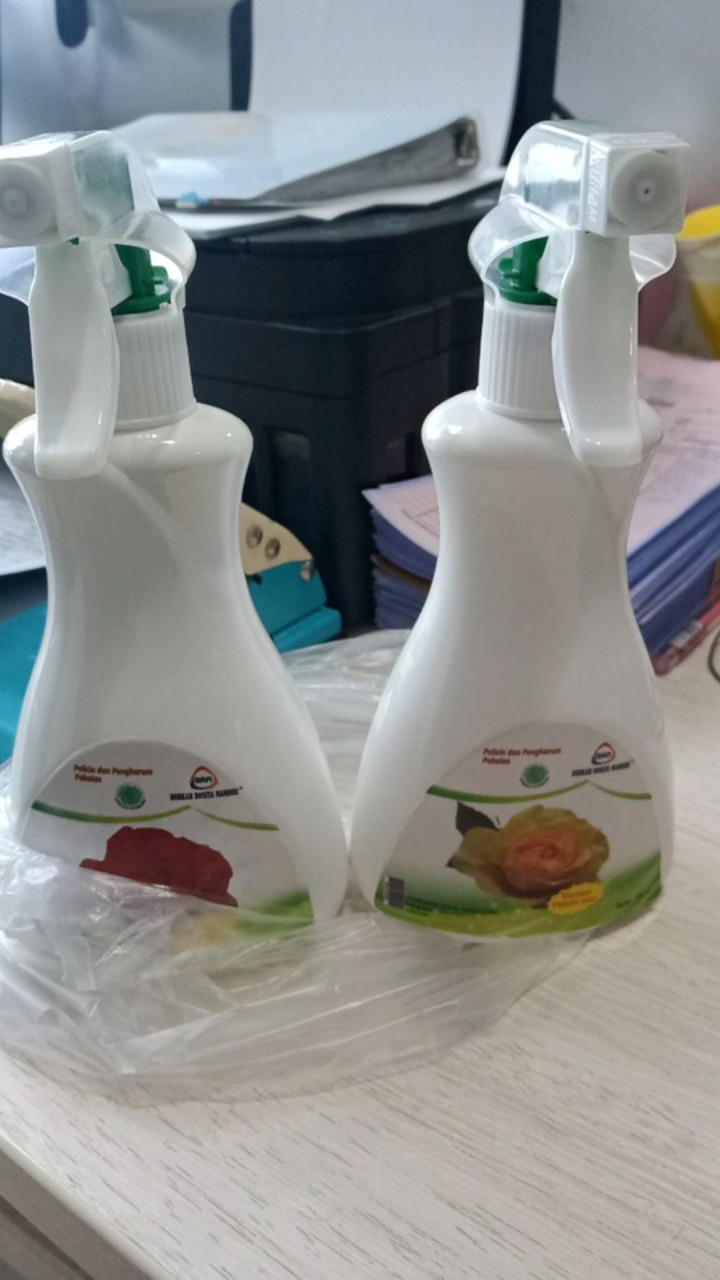 Parfum Laundry Pelicin Pakaian Spray