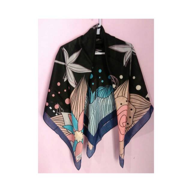 Umama scarf jilbab segi empat