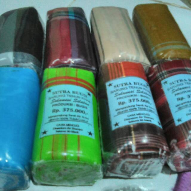 Sarung sutra bugis